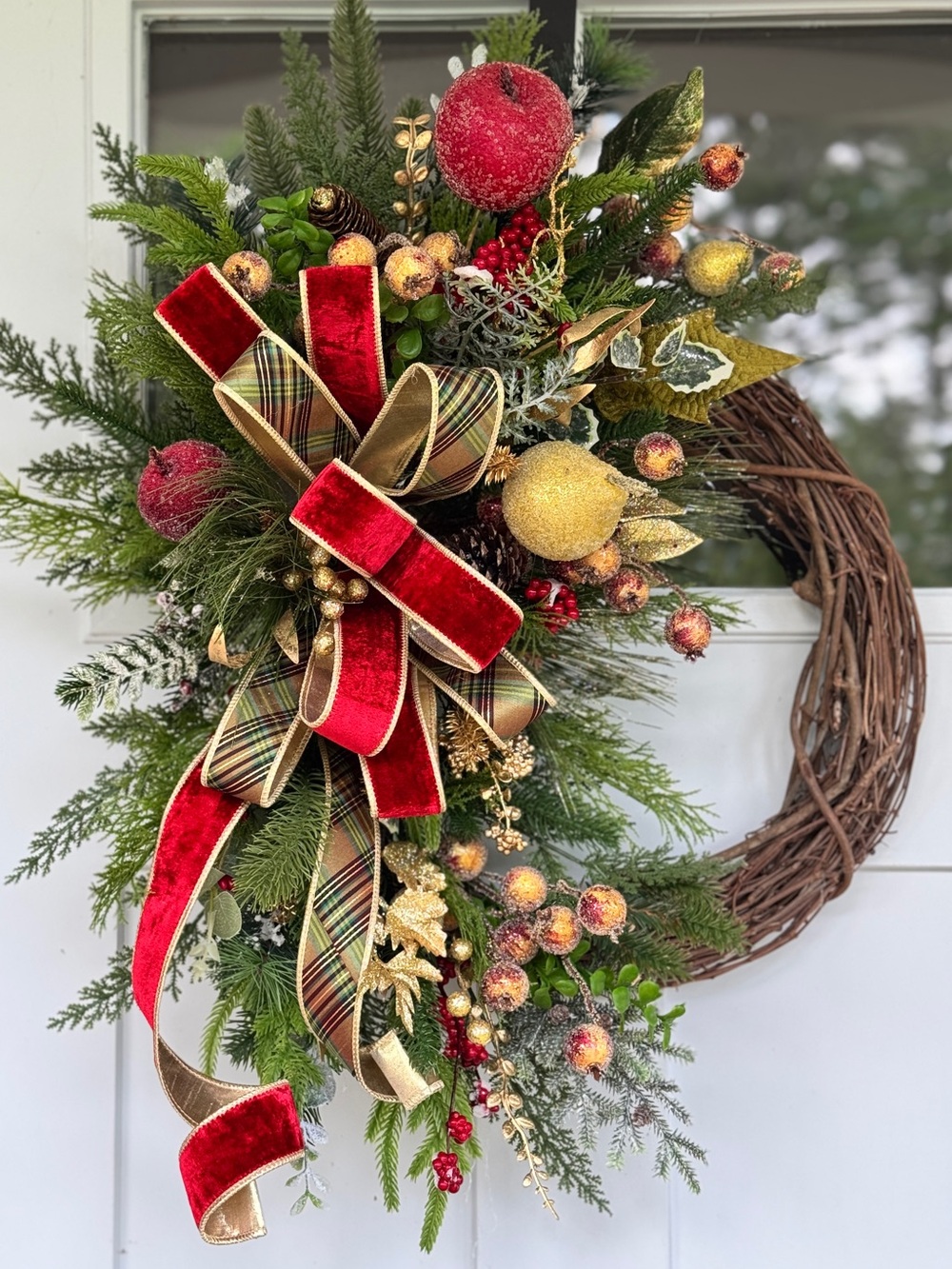 Classic Williamsburg Wreath
